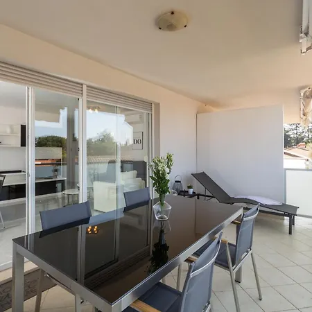 Sky By Seeadria Agency * Novigrad (Istria)