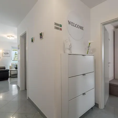 Apartment Sky By Seeadria Agency