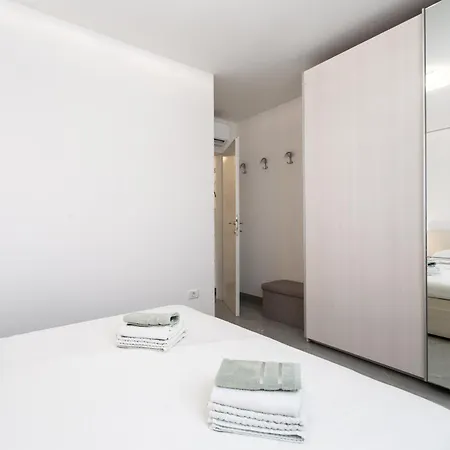 Sky By Seeadria Agency Apartment Novigrad (Istria)